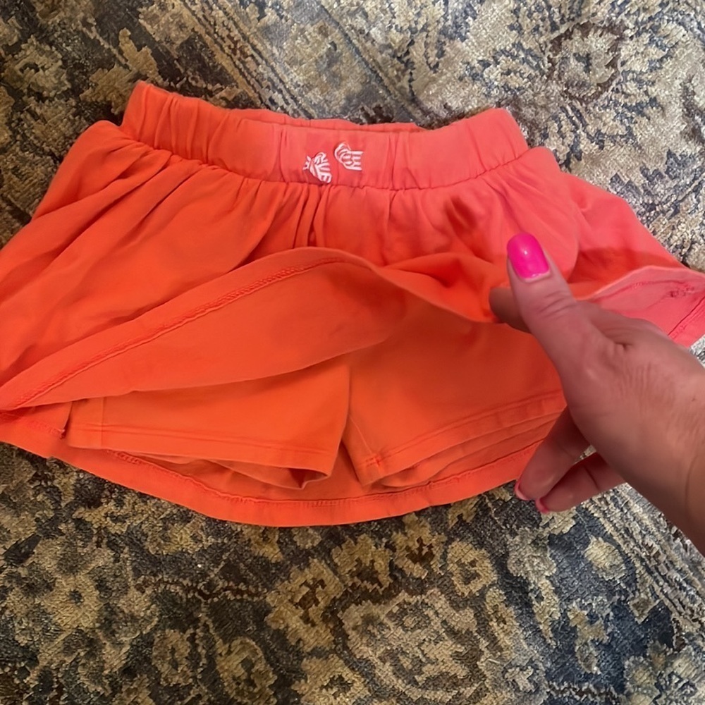 Lot of 3 little girls skirts. - Picture 4 of 7
